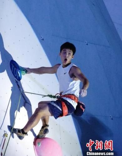 第十一届全国青年攀岩锦标赛落幕 180多人参赛