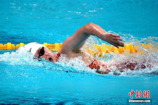 全运会游泳女子1500米自由泳:李冰洁夺冠
