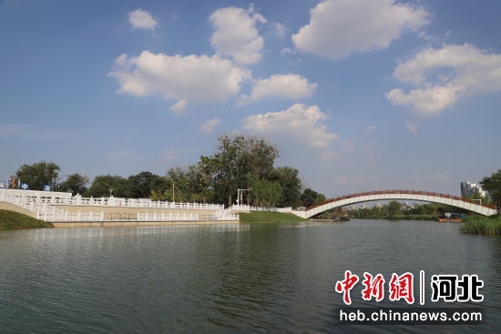 图为京杭大运河边新建的南川古渡码头。 魏志广 摄