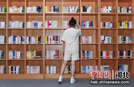 河北青縣中小學生暑期書香伴成長——中國新聞網河北