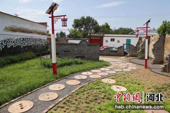 故城县三朗镇韩庄村街景一角。 齐红雨 摄