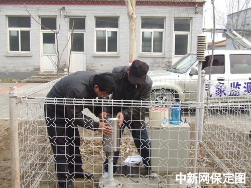 涿州市气象局对11个自动气象站进行体检