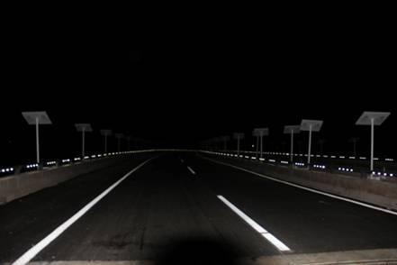 中科恒源助力全国最长风光互补路灯道路照明建