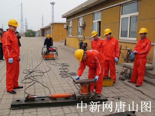 唐港铁路公司京唐港站进行列车救援模拟演练