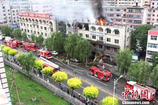河北承德市区一饭店发生火灾 未造成人员伤亡